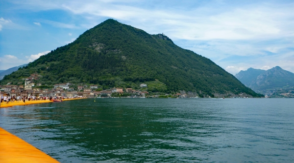 Christo lago d'Iseo
