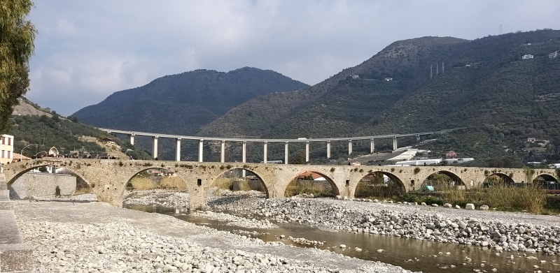 ponte antico di taggia